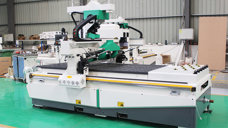 數控開料機之直排加工中心