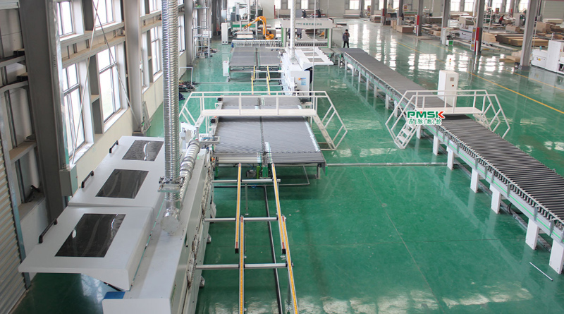 章丘家具廠使用品脈定制家具“4.0”智能生產線，投產運行